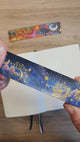 Video som visar motiv på Celestial washi tape från Plan & Plot. Tidformera