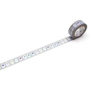 Washi Tape Merry Christmas 2022 - Shape of snow från MT masking tape. Utrullad dekorationstejp med bilder med snöflingor. Snöflingorna har olika utformningar.  - Tidformera