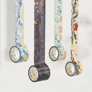 Washi tape Waves of Rebun 4 - pack från Washi Tape Shop. 4 dekorationstejp som hänger utrullade. Motiven är vågor. - Tidformera