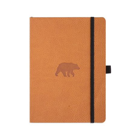 Wildlife A5 Soft cover Dotted Bear från Dingbats* - Brun anteckningsbok med en björn på. Boken har mjuk pärm, svart gummiband för stängning samt pennhållare.
- Tidformera