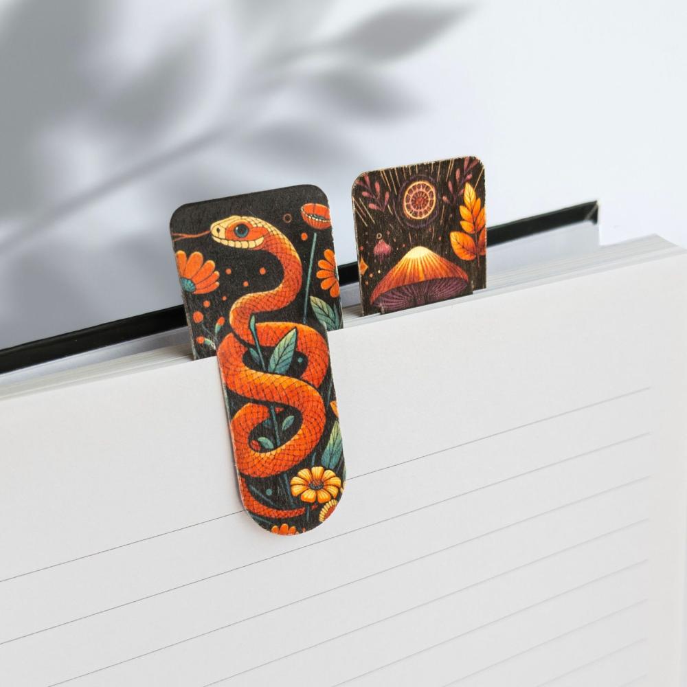 Wooden Booktags - Book secrets - 3 - Cozywood - Tidformera